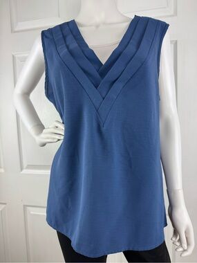 V-Neck Pleated Sleeveless Camisole in Denim Blue